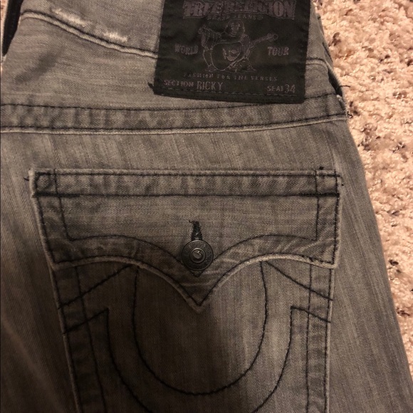 Men’s True Religion Ricky Slim Straight Jeans - Picture 2 of 3